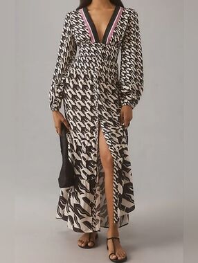 chinese dress ladies Amazon.com: BCBGMAXAZRIA Women's Long Balloon Sleeve Surplice Neck Evening Maxi  Dress, Black, 0 : Clothing, Shoes & Jewelry main image 0